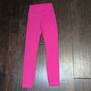 Pink Lululemon wunder under leggings size 0!